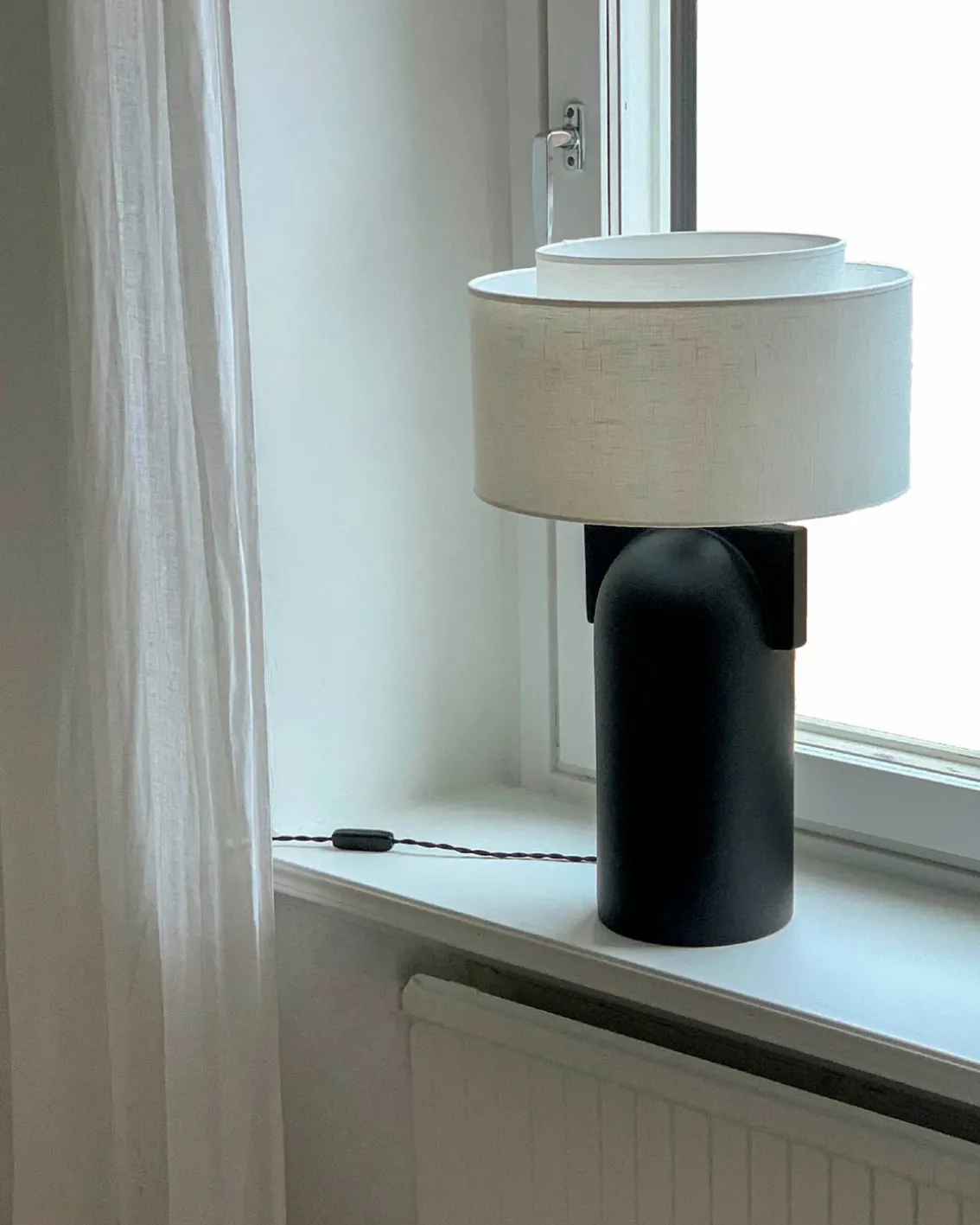 Calixter Figoll Table Lamp Black/White