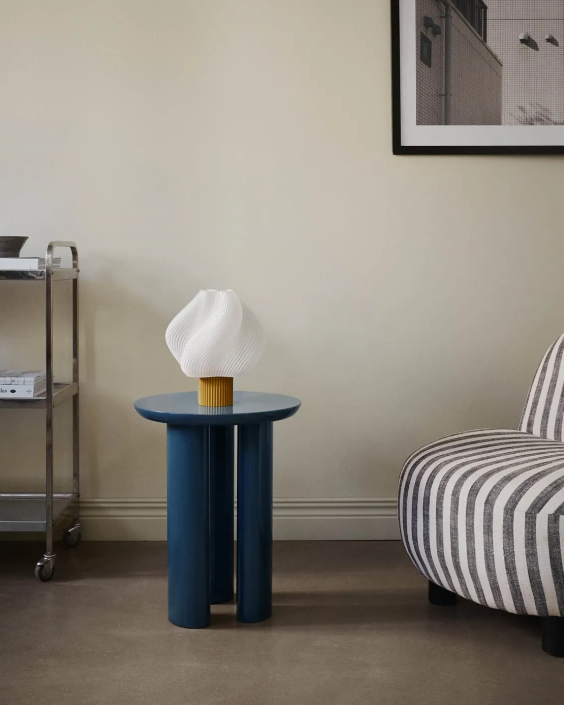Crème Atelier Soft Serve Table Lamp Regular Cloudberry