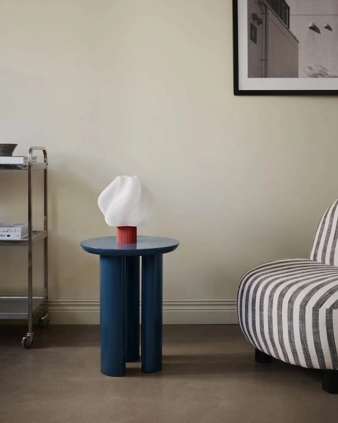 Crème Atelier Soft Serve Table Lamp Regular Rhubarb