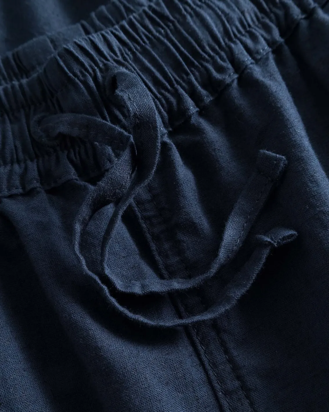 Forét Serene Linen Shorts Navy
