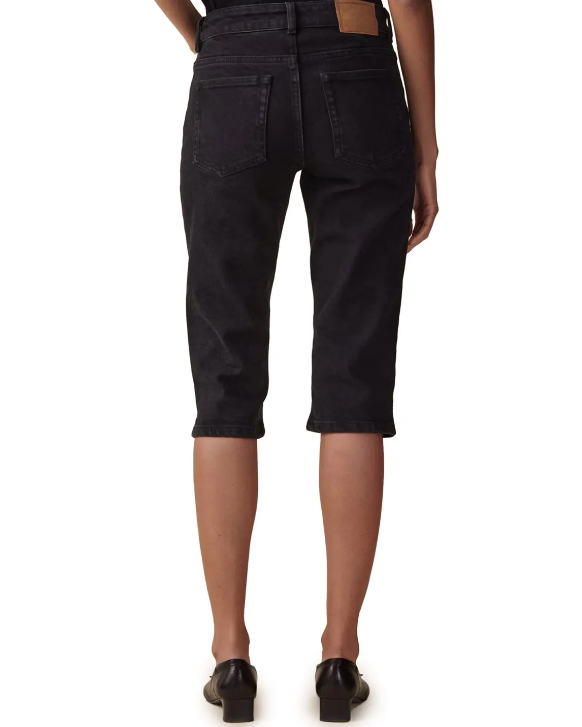 Jeanerica Capri Trousers Black 2 Weeks
