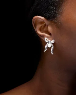 Maria Nilsdotter Bow Earring Freshwater Pearl Silver