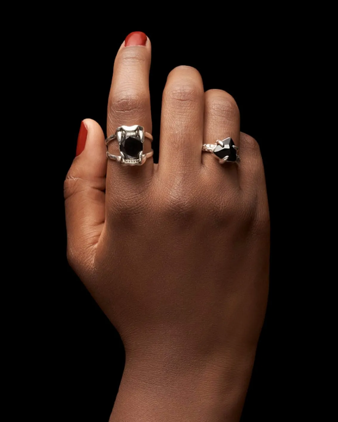 Maria Nilsdotter Jaw Stone Ring Black Spinel Silver