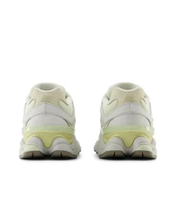 New Balance 9060 Mineral