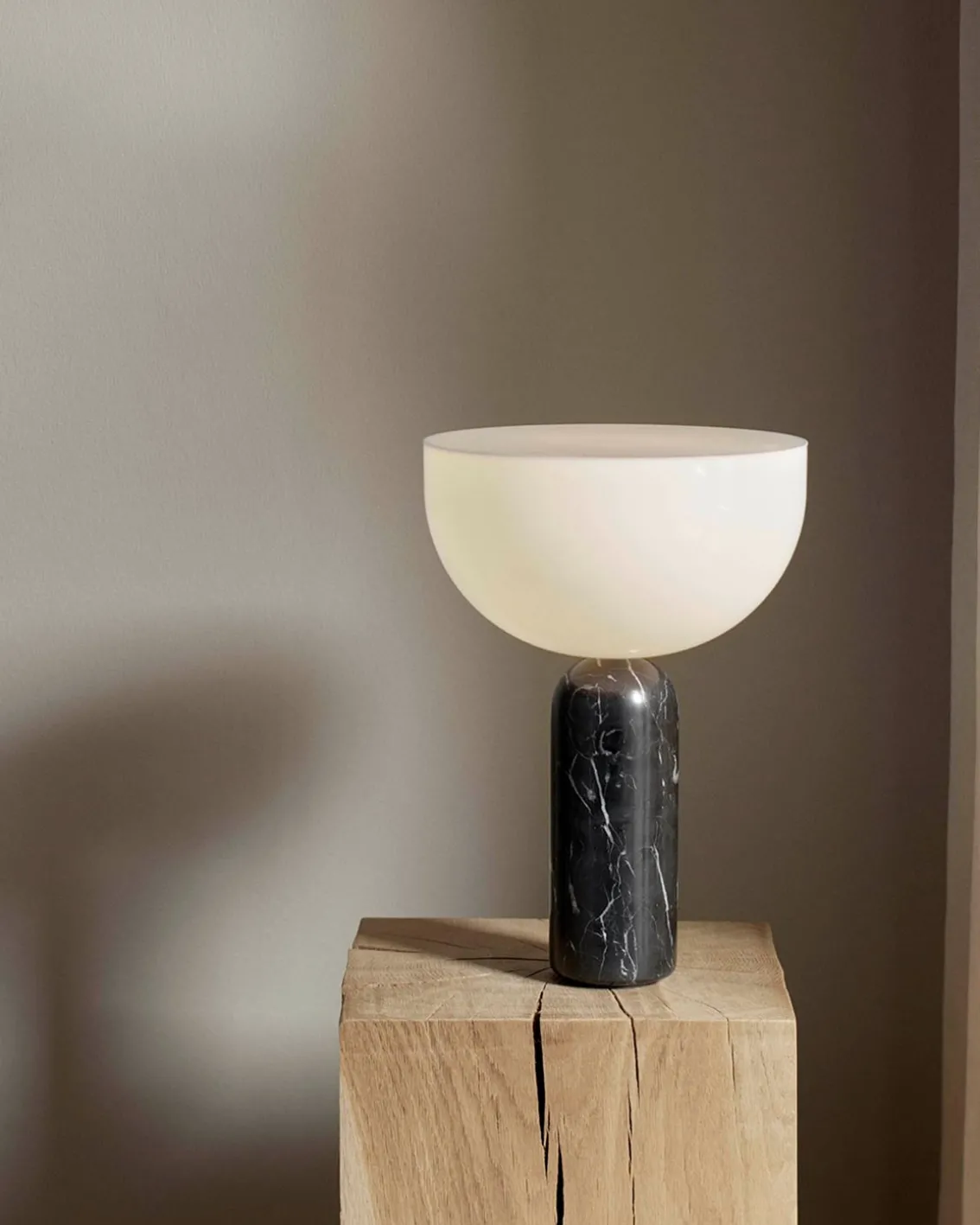New Works Kizu Table Lamp Small Black Marble